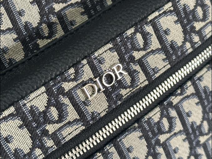 2025228Y500P203440791