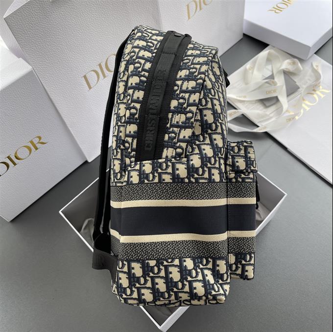 2025228Y550P203354301