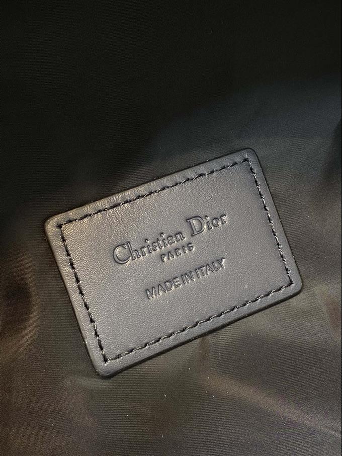 2025228Y600P203354837