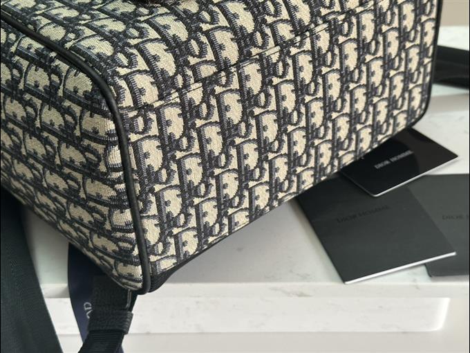 2025228Y680P20344277