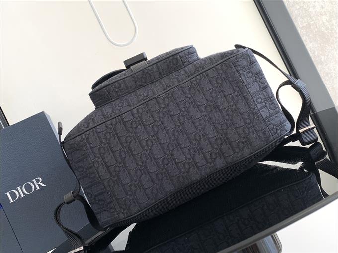 2025228Y700P203433689