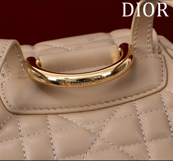 2025228Y800P203435582