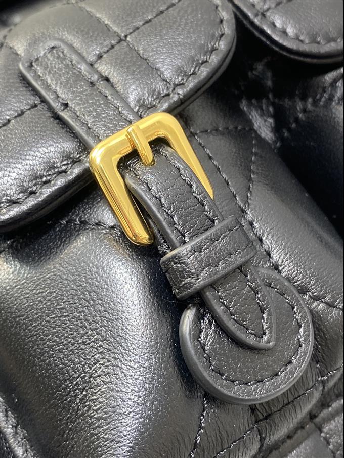 2025228Y880P203353801