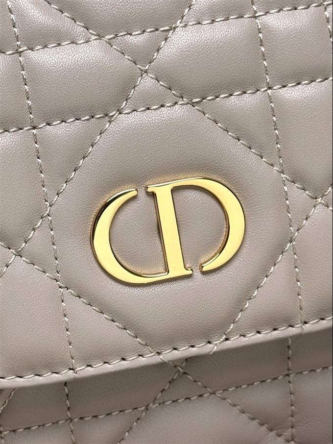 2025228Y880P20343656