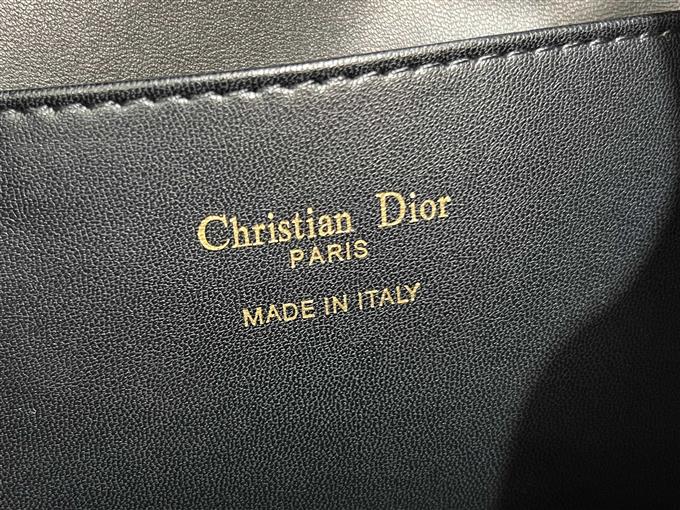 2025228Y880P203438390