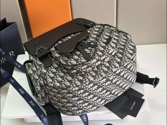 2025228Y960P203444174