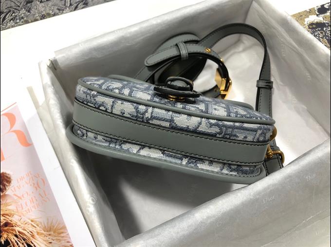 2025228Y550P21011237