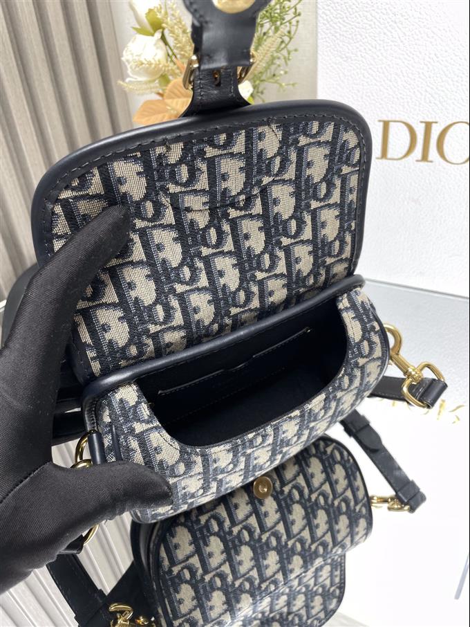 2025228Y580P21012177