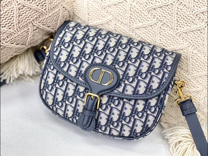 2025228Y600P21013401