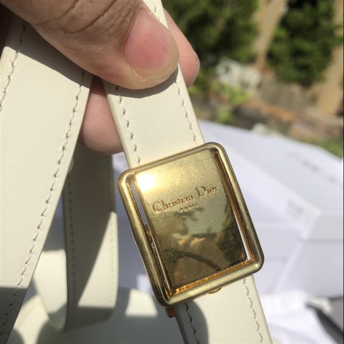 2025228Y850P21010213