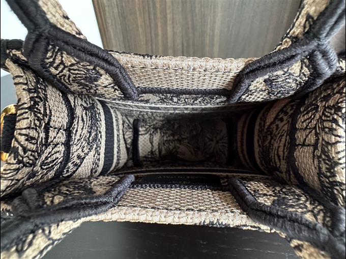 2025228Y380P212210809