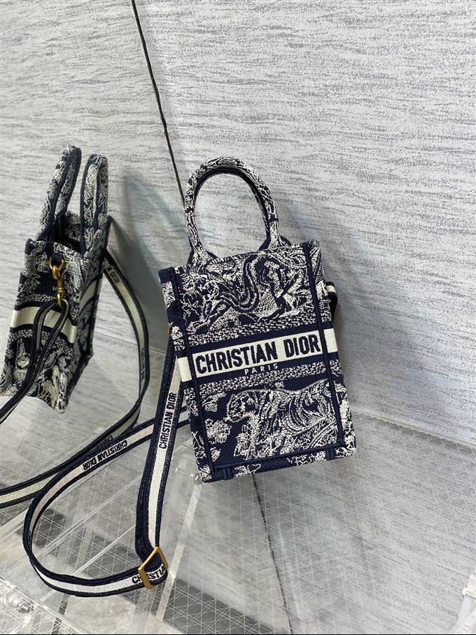 2025228Y380P212211125