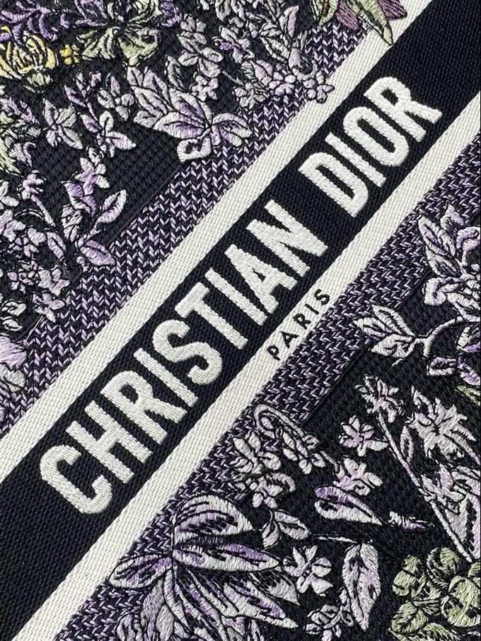 2025228Y450P212150546