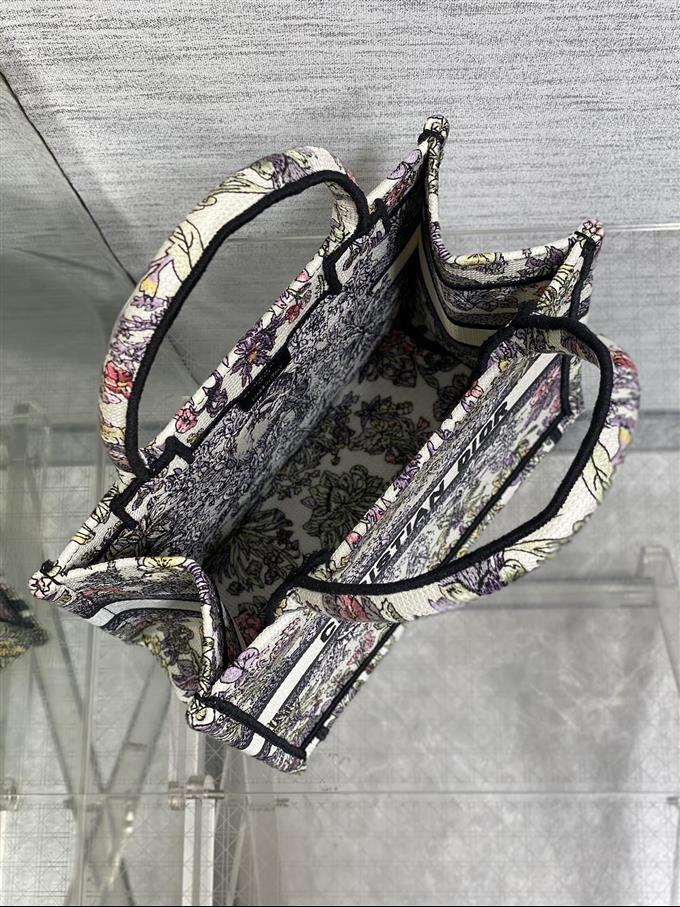 2025228Y450P212150783