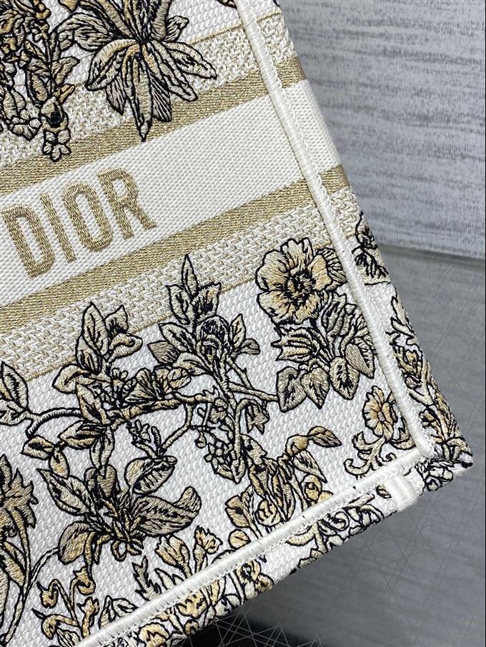 2025228Y450P212151557