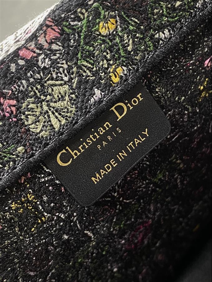 2025228Y450P21215184