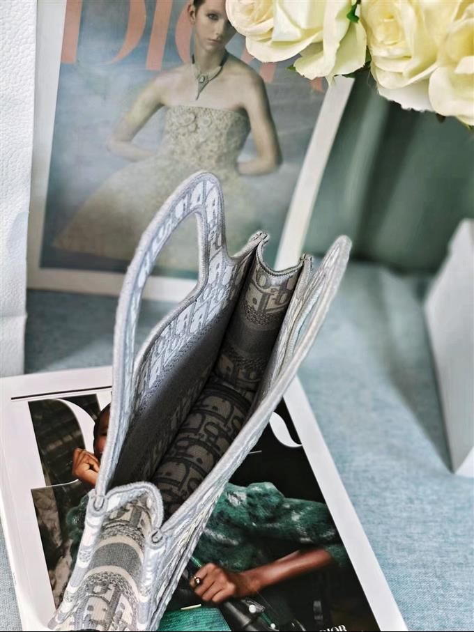 2025228Y480P203748624