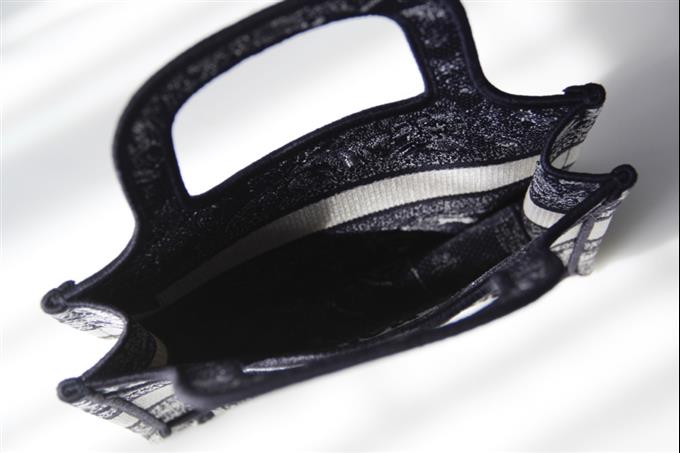 2025228Y480P203758836