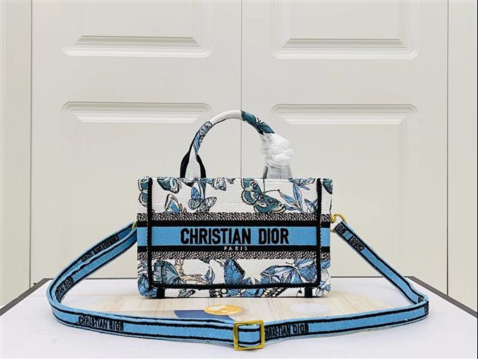 2025228Y480P203758853