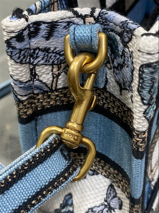 2025228Y480P203759923