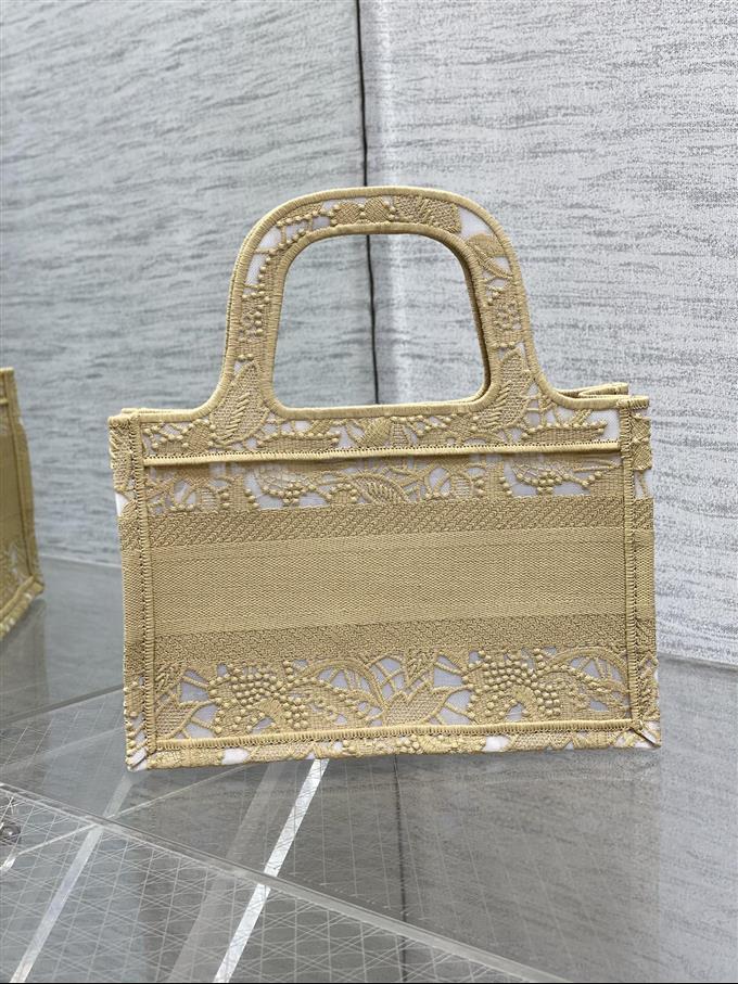 2025228Y480P21215218