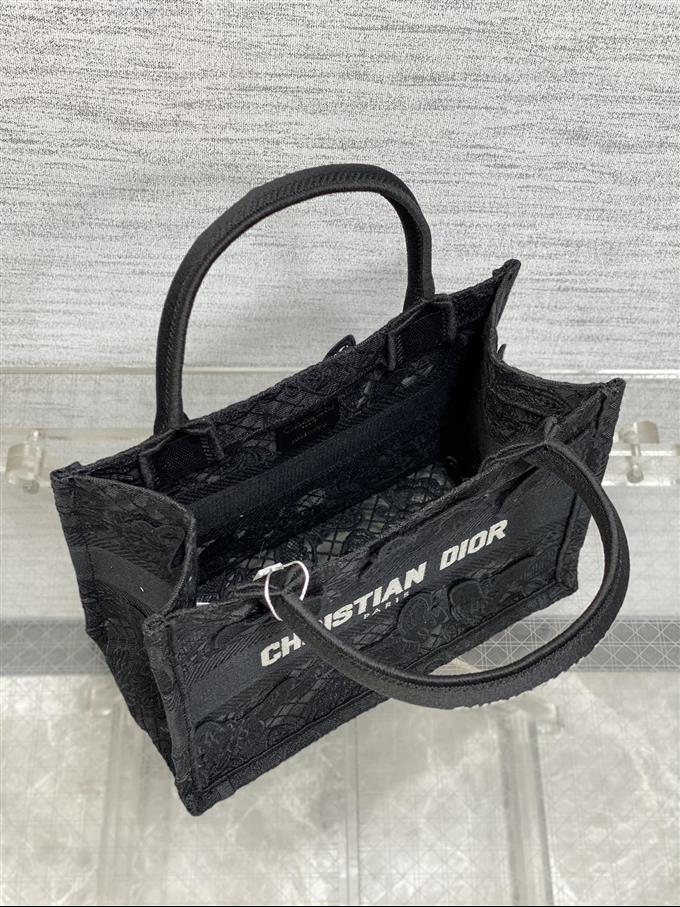 2025228Y500P20380682