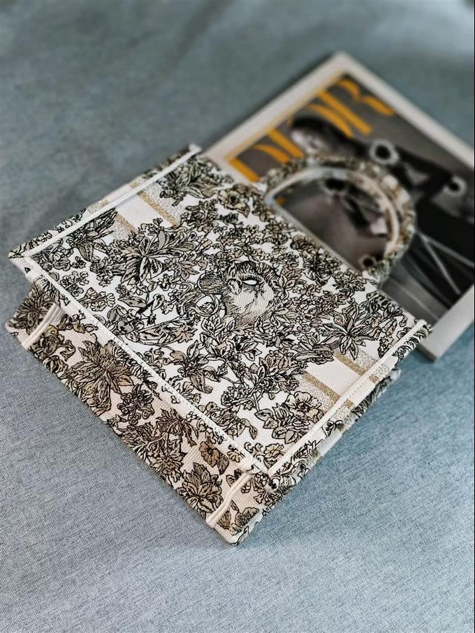 2025228Y500P203831700