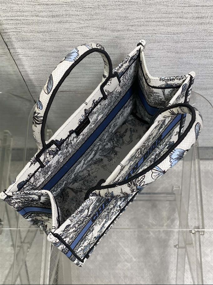 2025228Y500P212152207