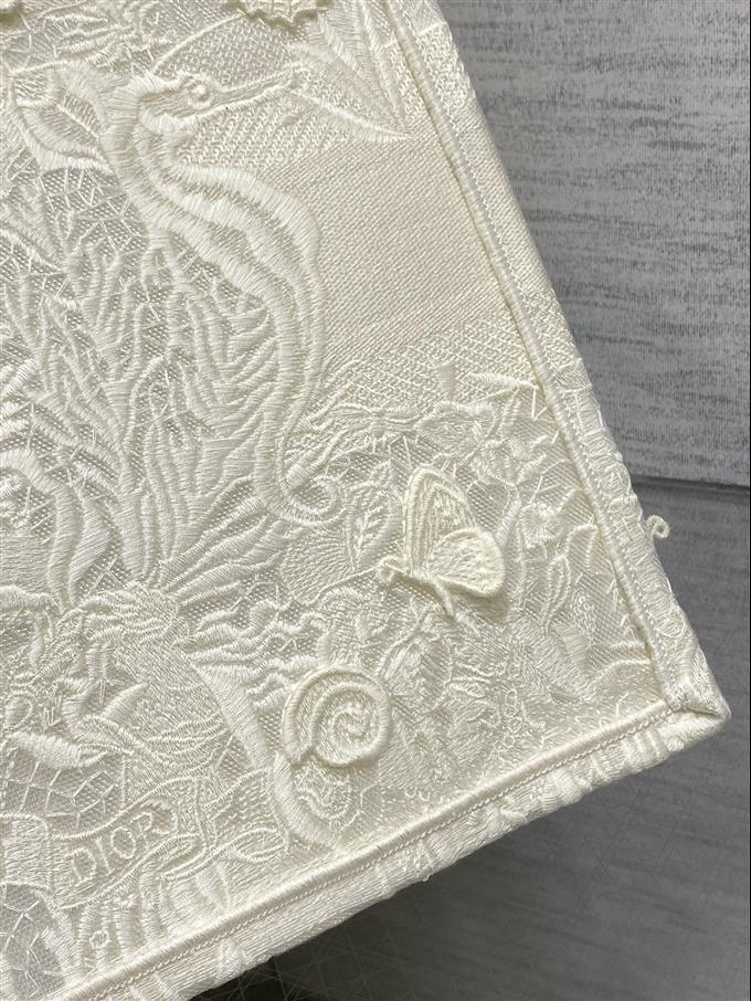 2025228Y500P212152300