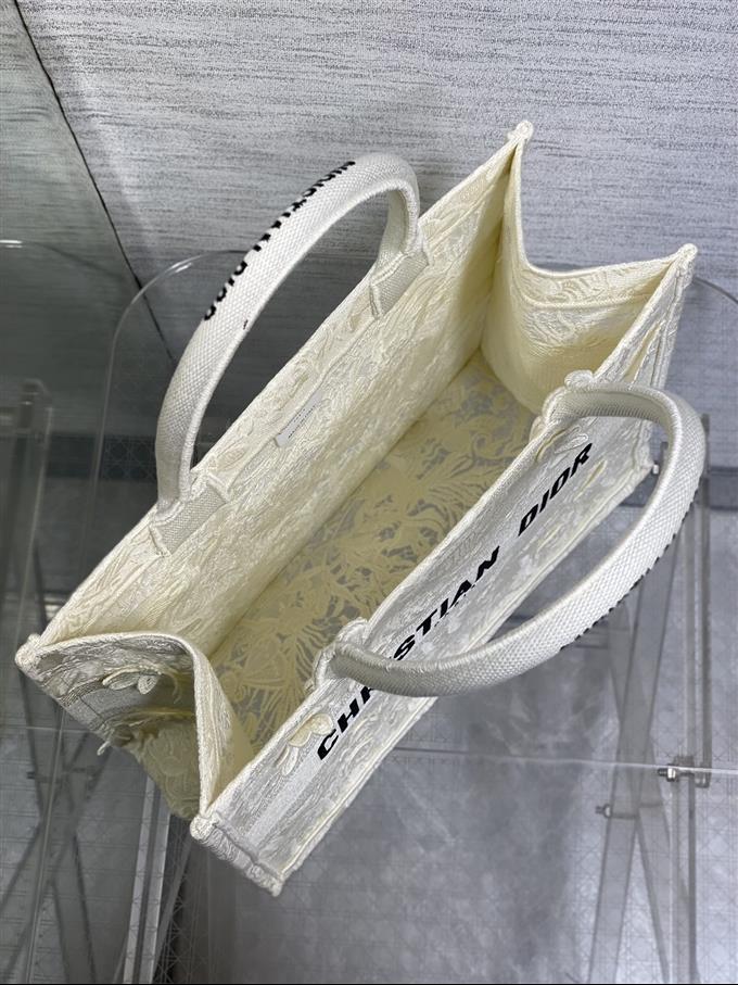 2025228Y500P212152347