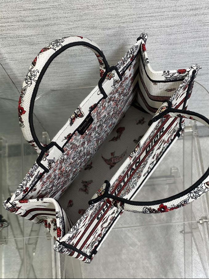 2025228Y500P212153776