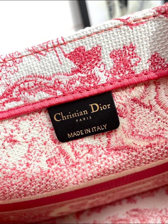 2025228Y550P203750471