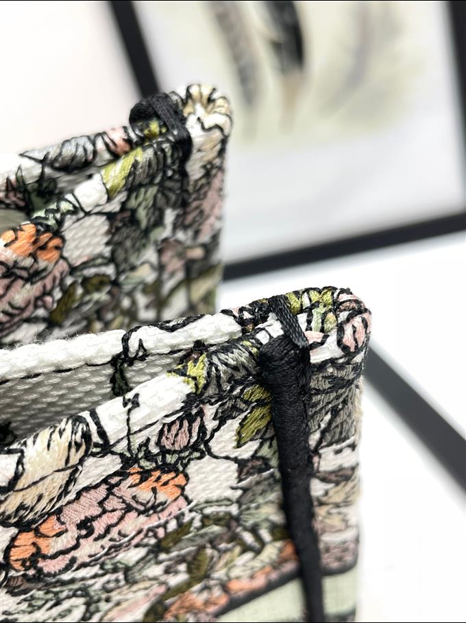 2025228Y550P203750703