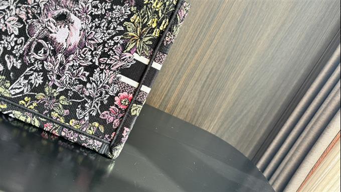 2025228Y550P20382630