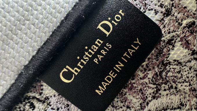 2025228Y550P20382821