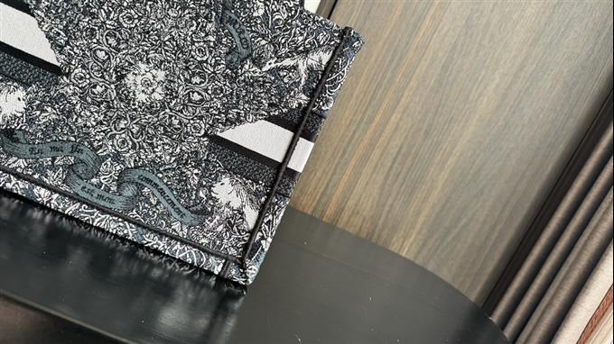 2025228Y550P20382916