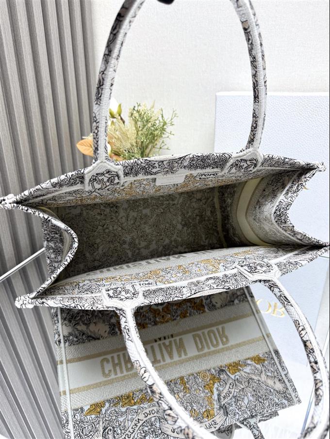 2025228Y550P203833446