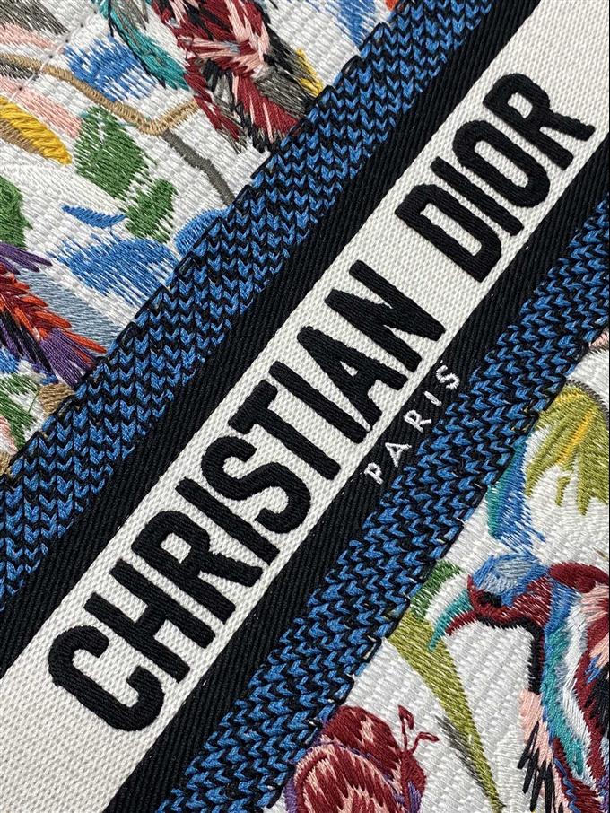 2025228Y550P20383421