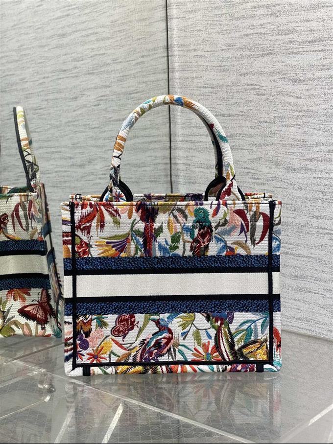 2025228Y550P20383452