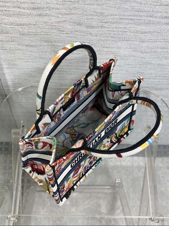 2025228Y550P20383515