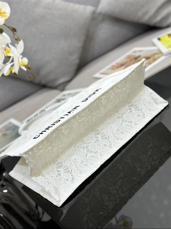 2025228Y550P20384729