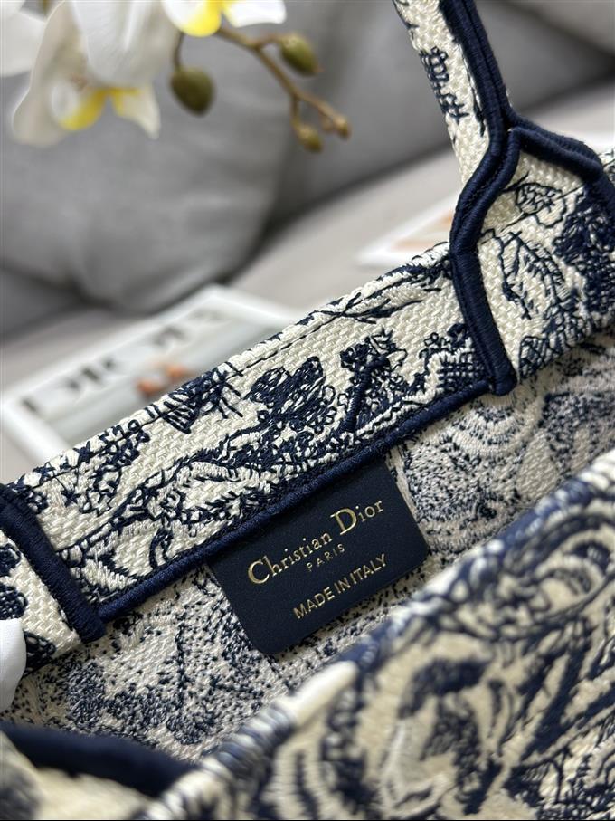 2025228Y550P20385512