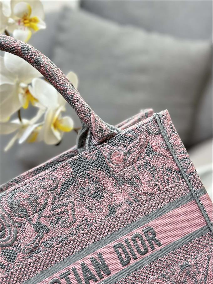 2025228Y550P20386315