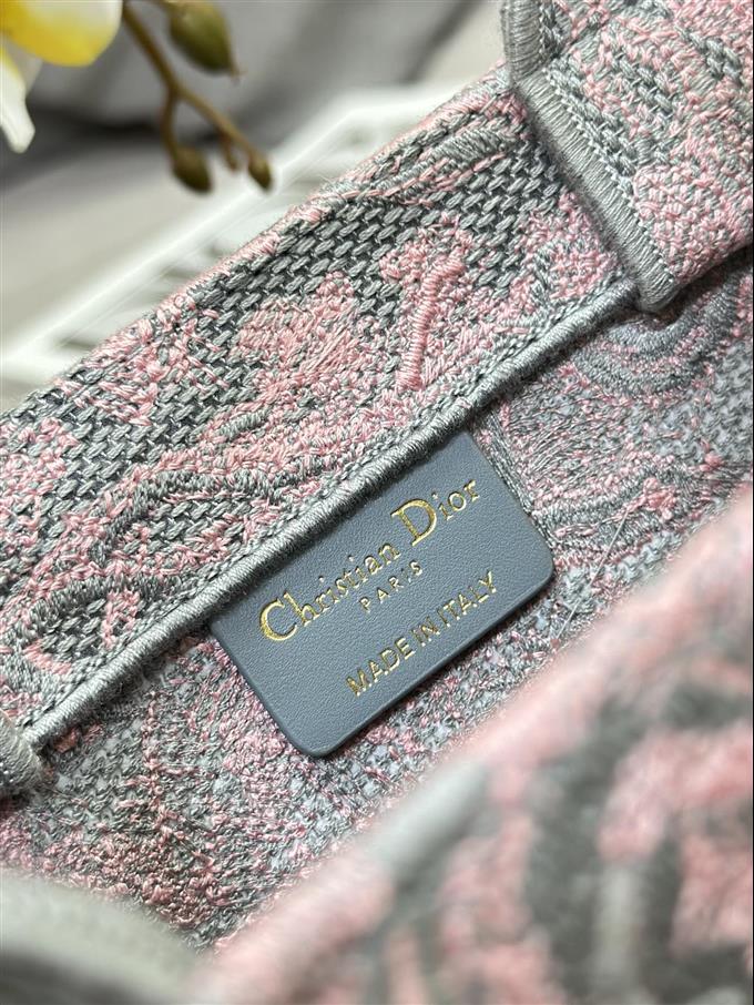 2025228Y550P20386363