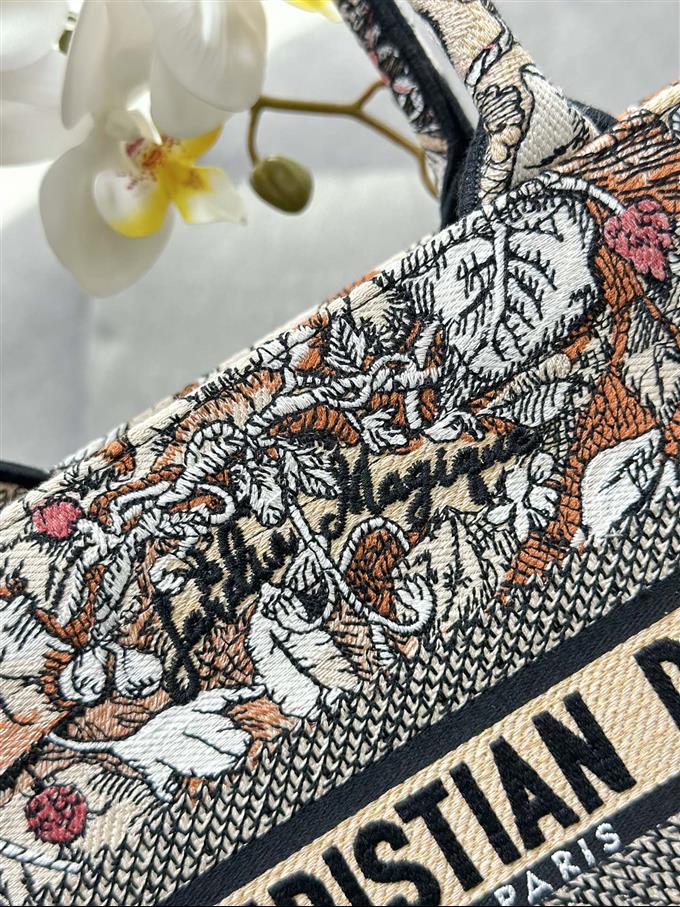 2025228Y550P20387162