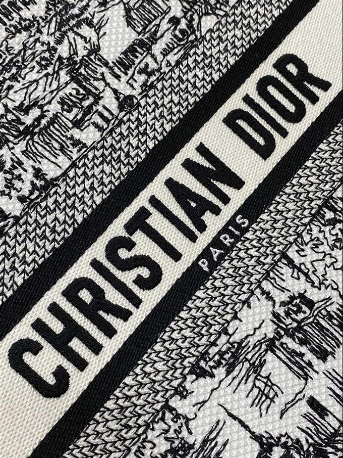 2025228Y550P20387665