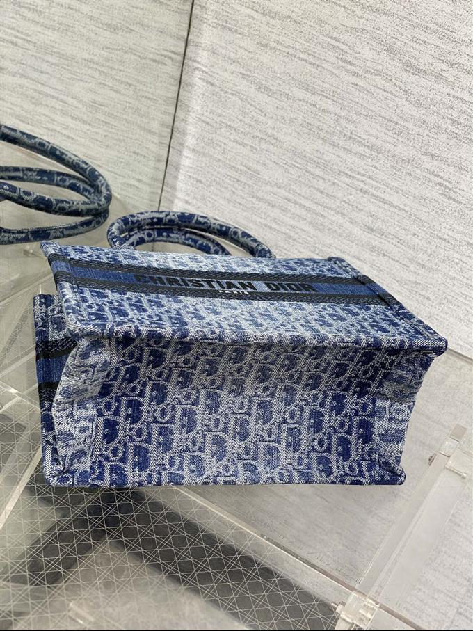 2025228Y550P212154738