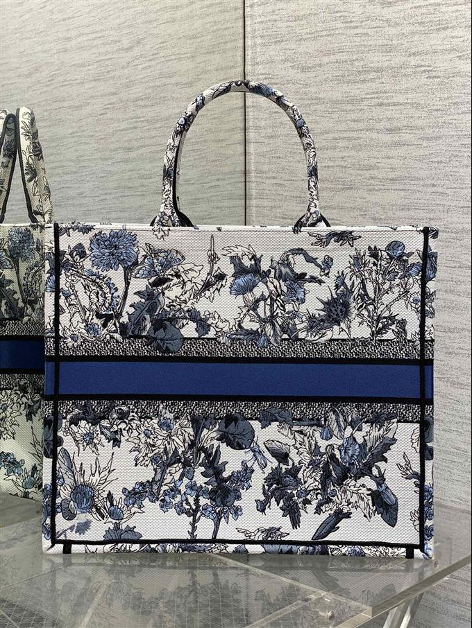 2025228Y550P212155575