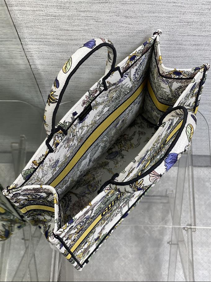 2025228Y550P212155780