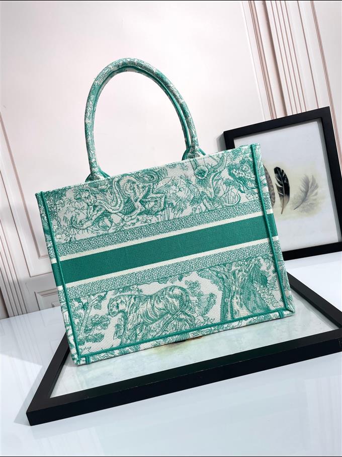 2025228Y580P203753218